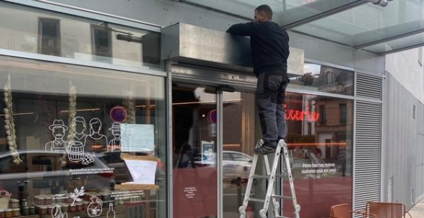 Comment bien réparer votre rideau métallique ?