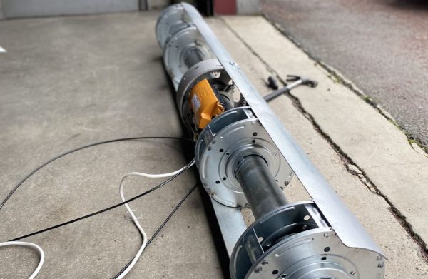 Remplacer le moteur du rideau métallique ?