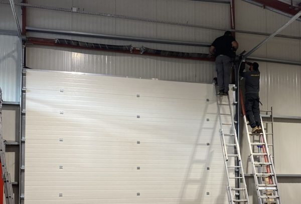 Solutions aux traces de corrosion sur votre porte sectionnelle